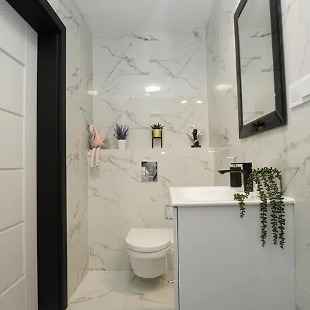 Pine Tree House 6 Apartment